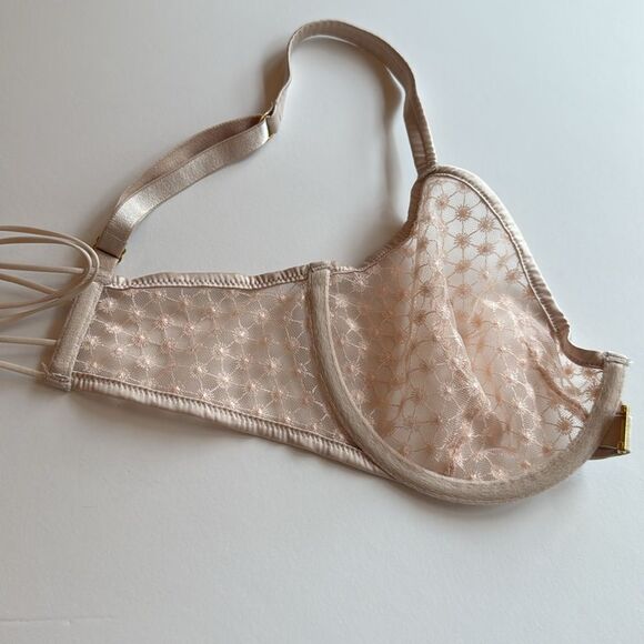 VICTORIA'S SECRET LACE UNDERWIRE BRA CREAM BEIGE OFF-WHITE SIZE 32DD FRONT CLOSE - Picture 6 of 8